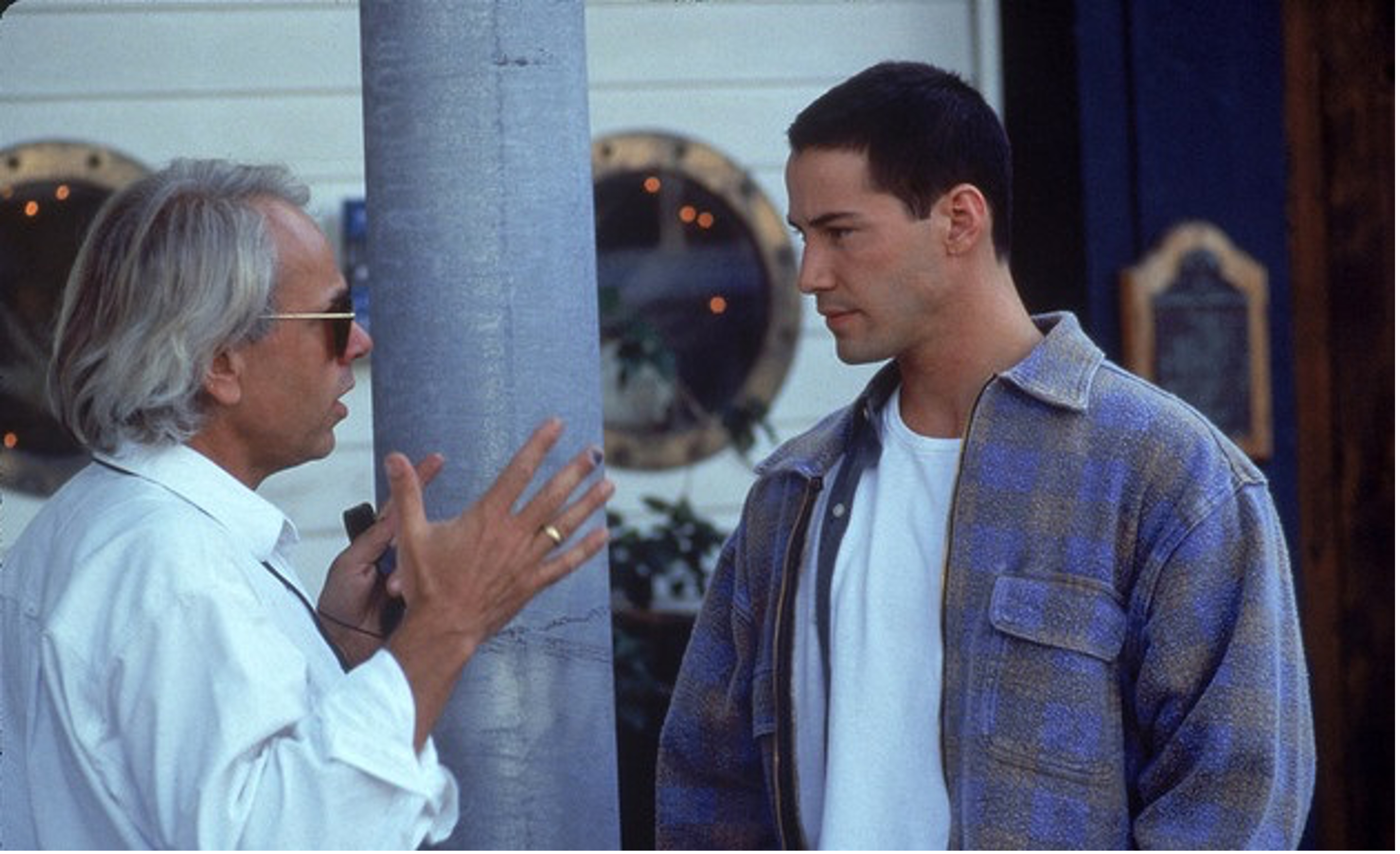 Jan de Bont and Keanu Reeves on the set of Speed